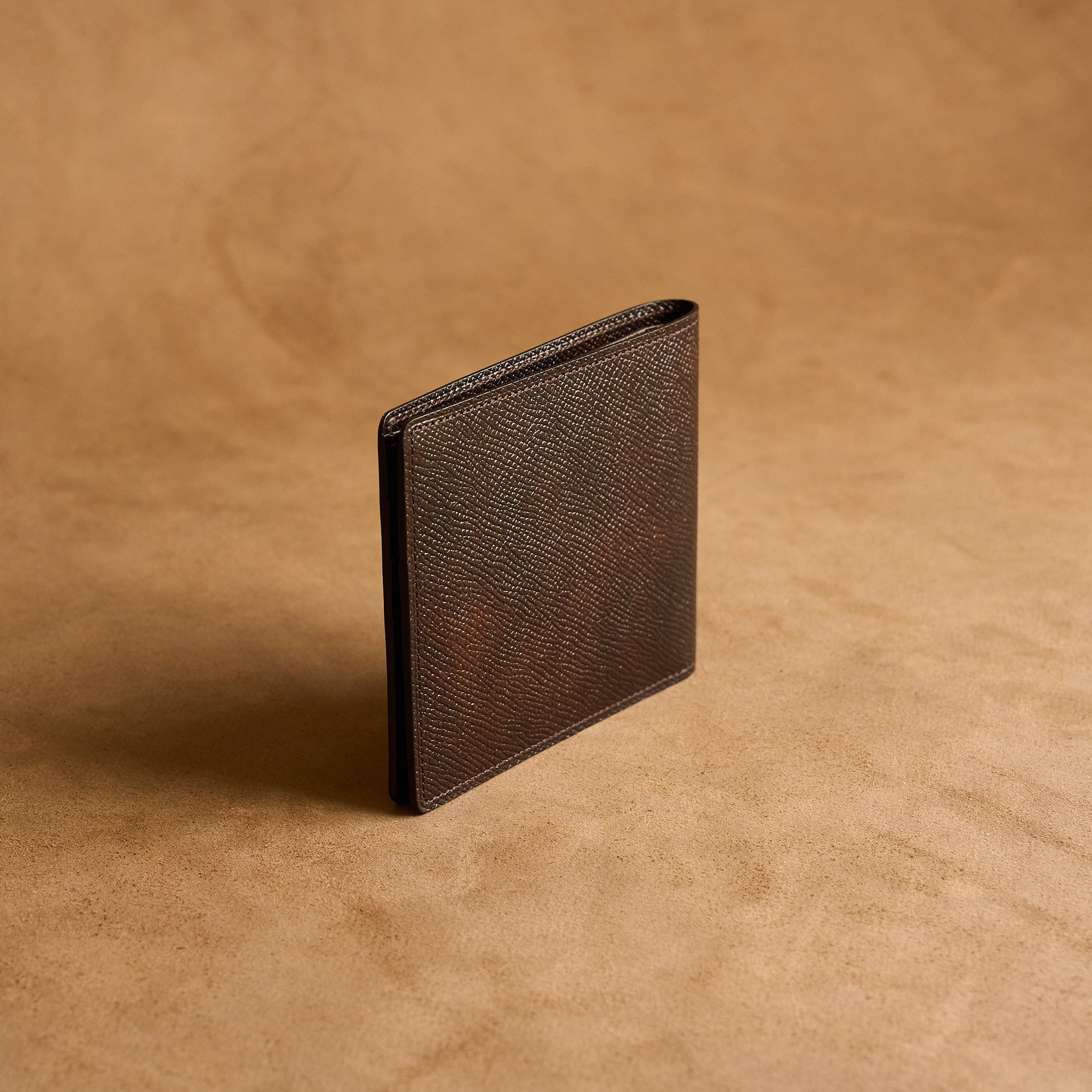 Bifold Wallet in dark brown grained calfskin