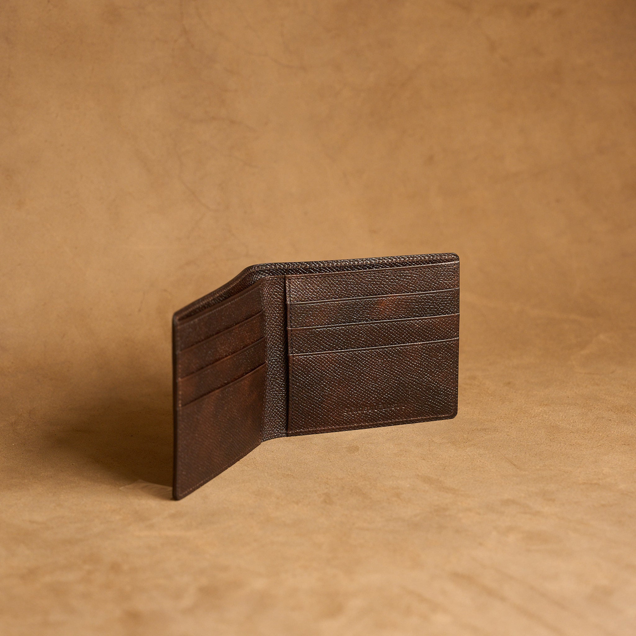 Bifold Wallet in dark brown grained calfskin